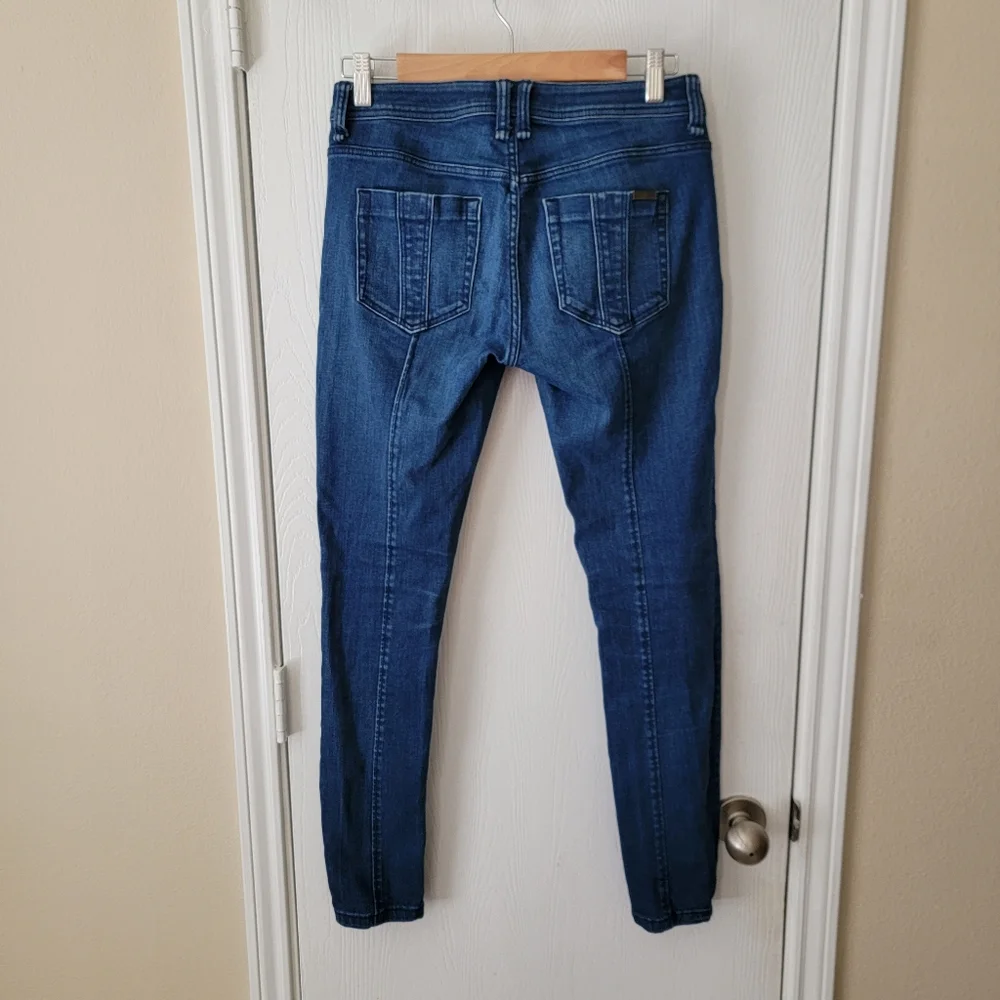 Burberry Brit Westbourne Skinny Ankle Jeans - Picture 9 of 13